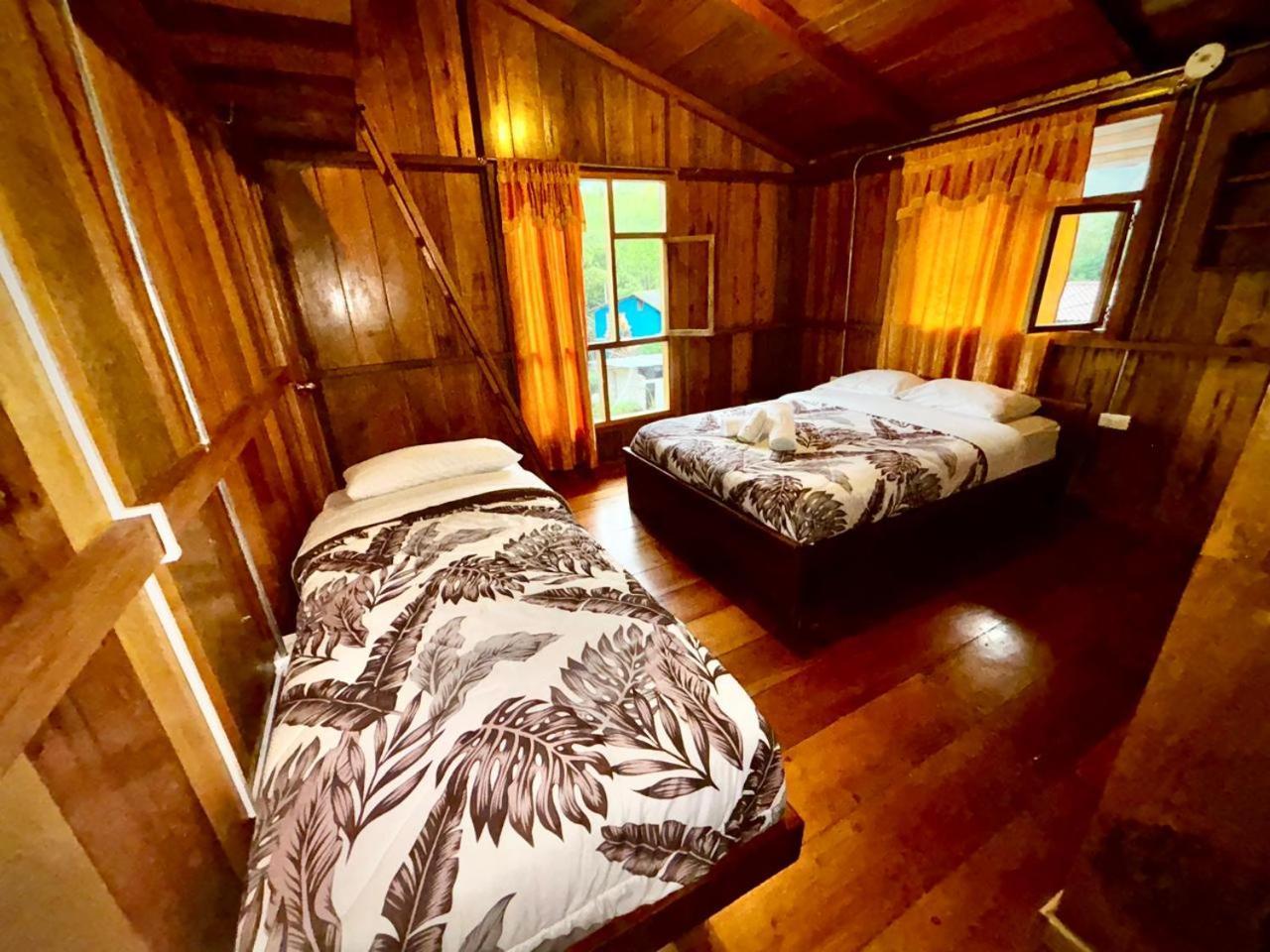 Hostal Vista Verde Mindo Luaran gambar