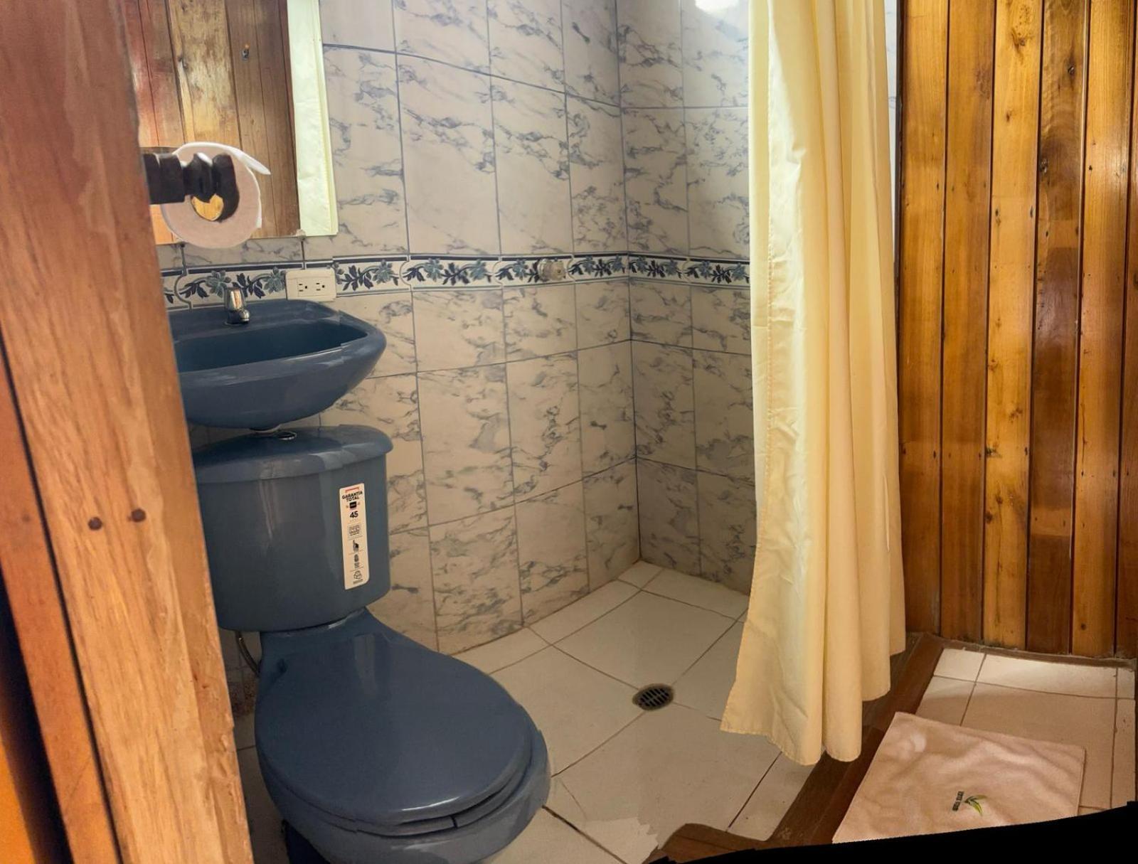 Hostal Vista Verde Mindo Luaran gambar